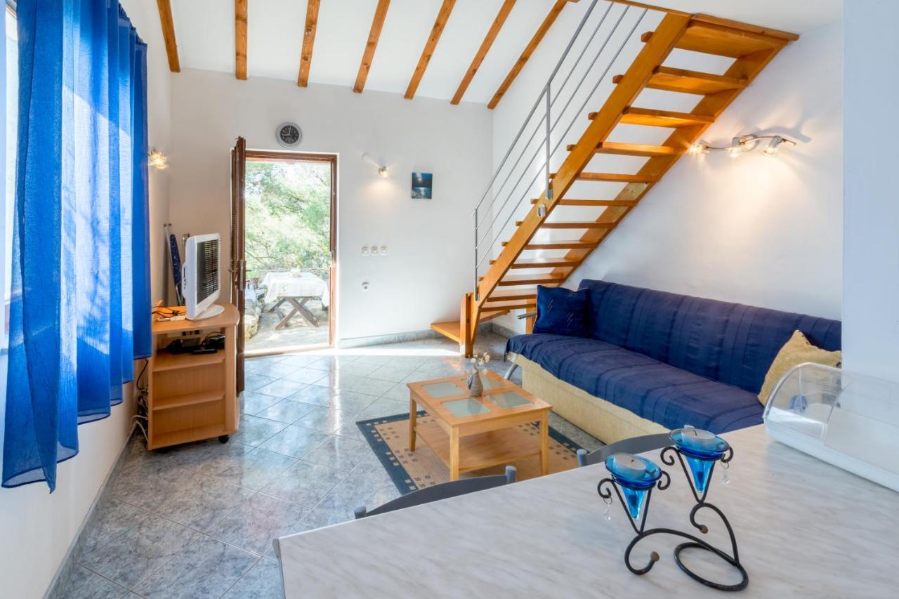 Vacation House Milka Milna  Ngoại thất bức ảnh