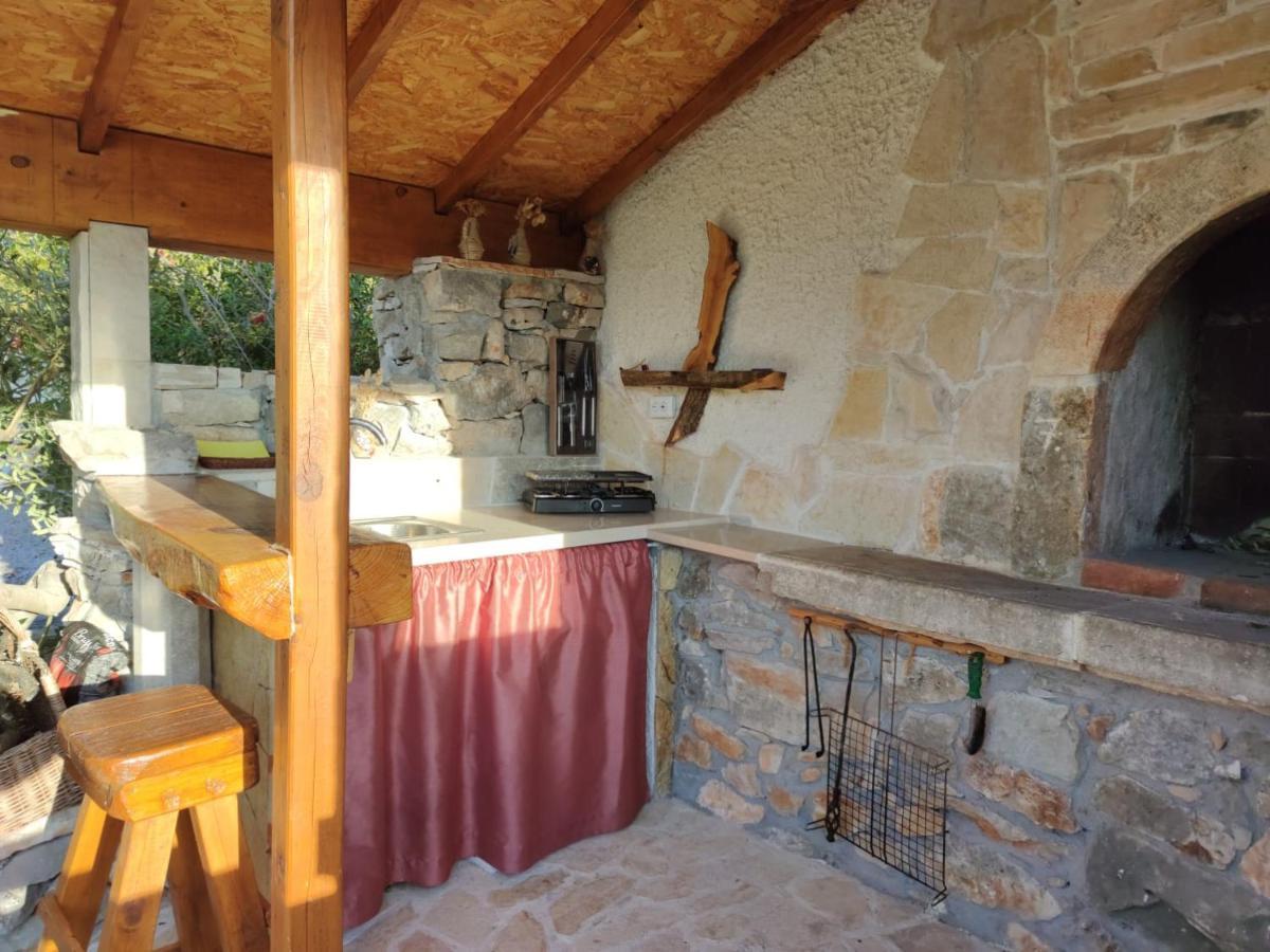 Vacation House Milka Milna  Ngoại thất bức ảnh