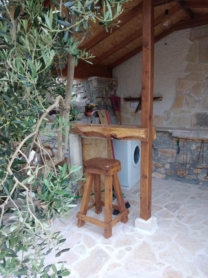 Vacation House Milka Milna  Ngoại thất bức ảnh