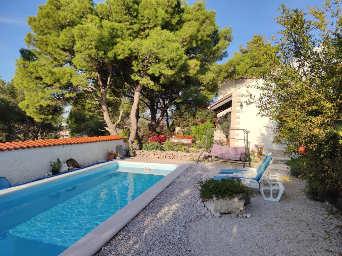 Vacation House Milka Milna  Ngoại thất bức ảnh